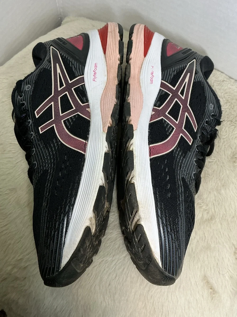 ASICS GEL-Nimbus 21 Women’s Running Shoes  Size 9 Black/Laser Pink  1012A156 EUC